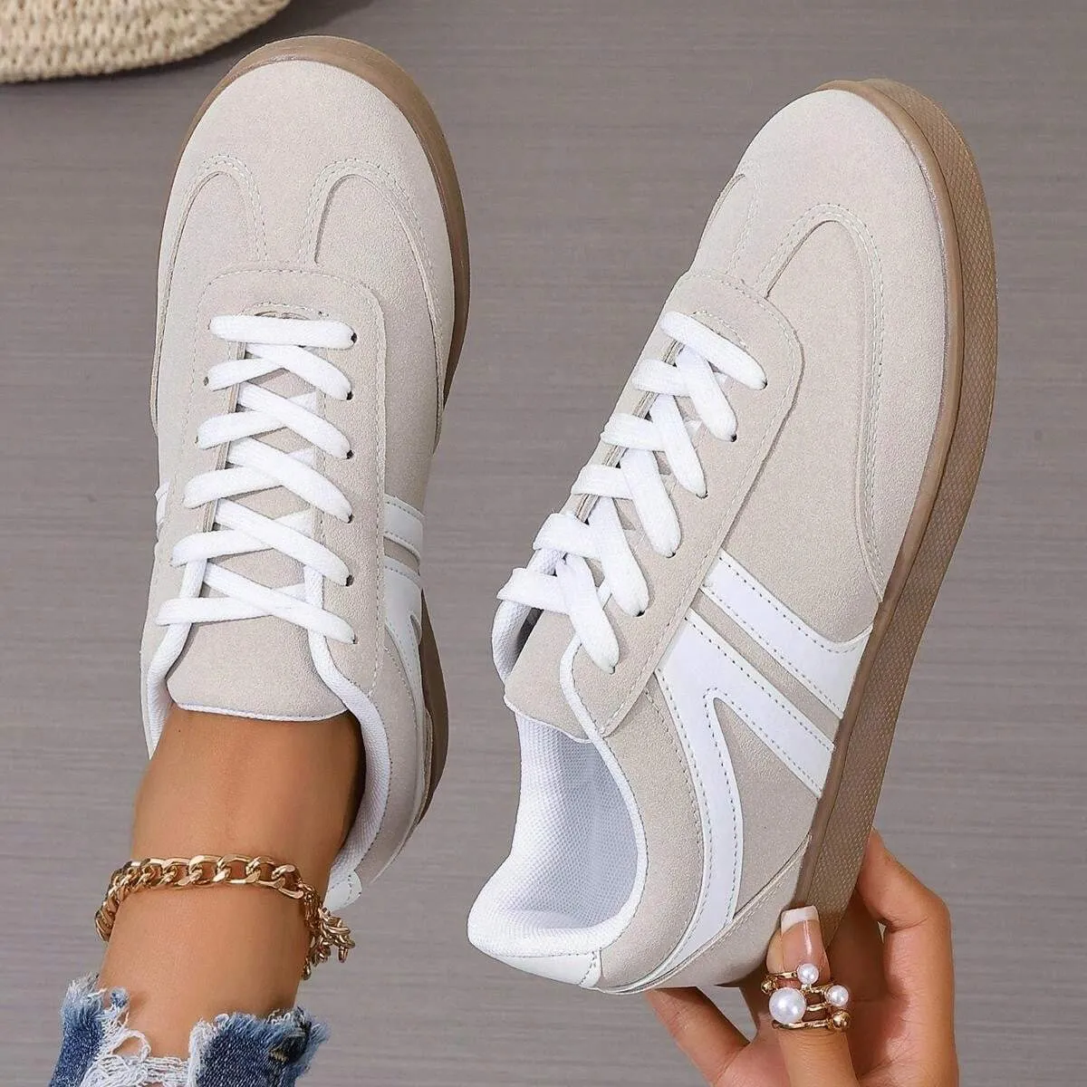 Retro Classic Unisex Sneakers, Versatile Sports Shoes for a Stylish Look