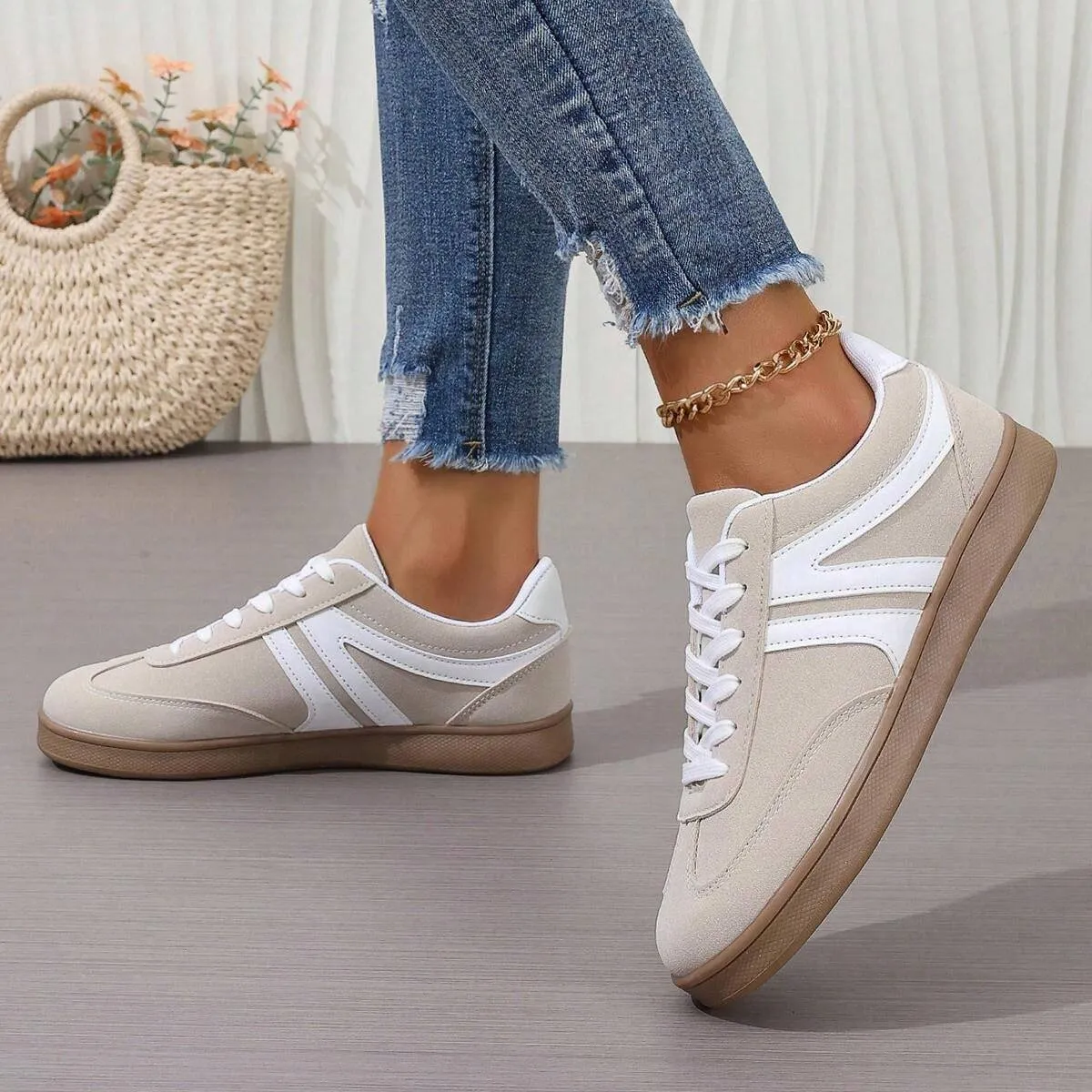 Retro Classic Unisex Sneakers, Versatile Sports Shoes for a Stylish Look