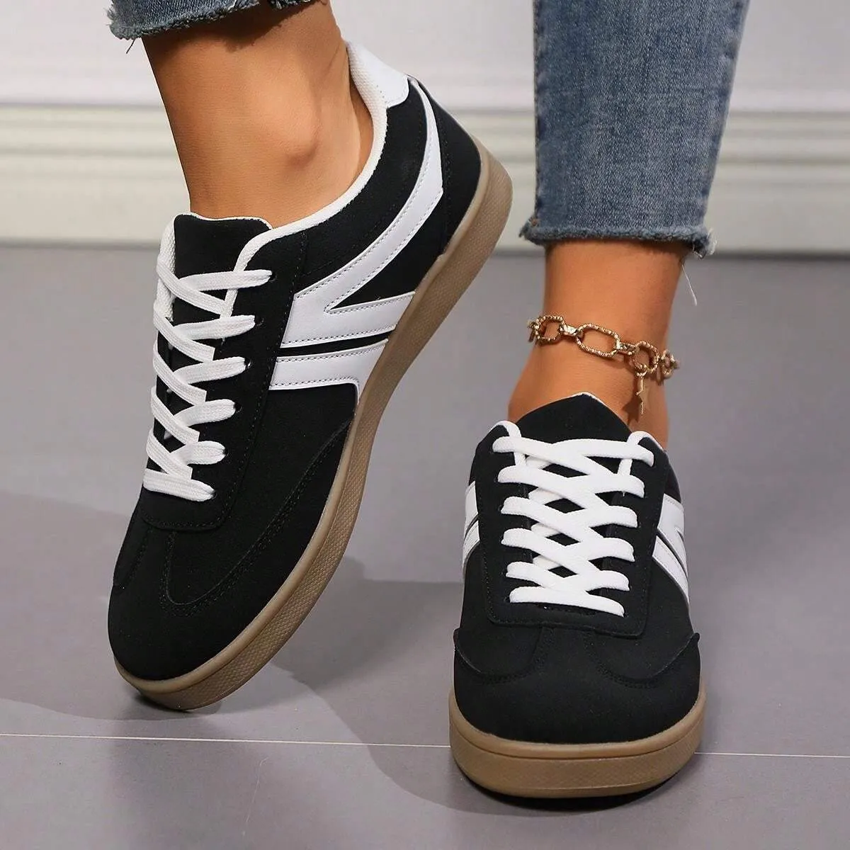 Vintage-Inspired Casual Shoes, Classic Unisex Sneakers for Sports and Leisure