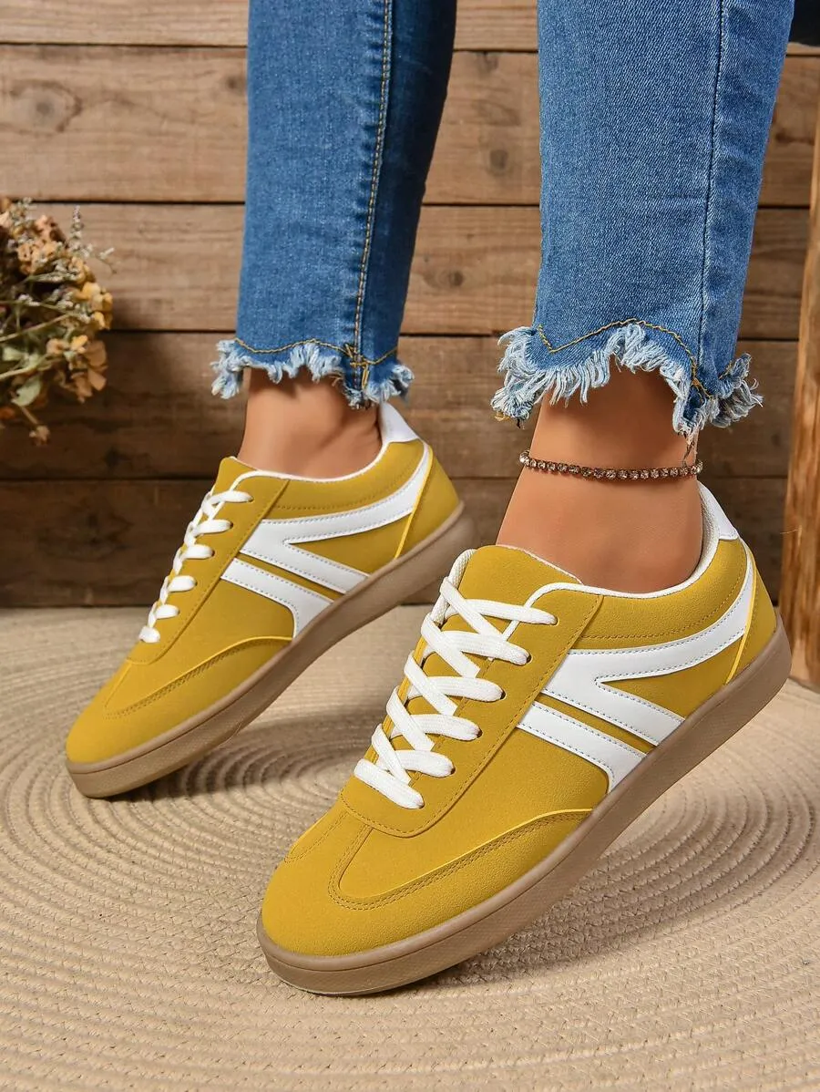 Classic Unisex Sports Sneakers, Vintage Casual Shoes with Retro Style