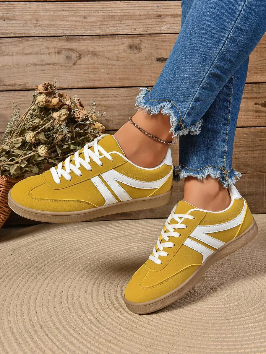 Classic Unisex Sports Sneakers, Vintage Casual Shoes with Retro Style