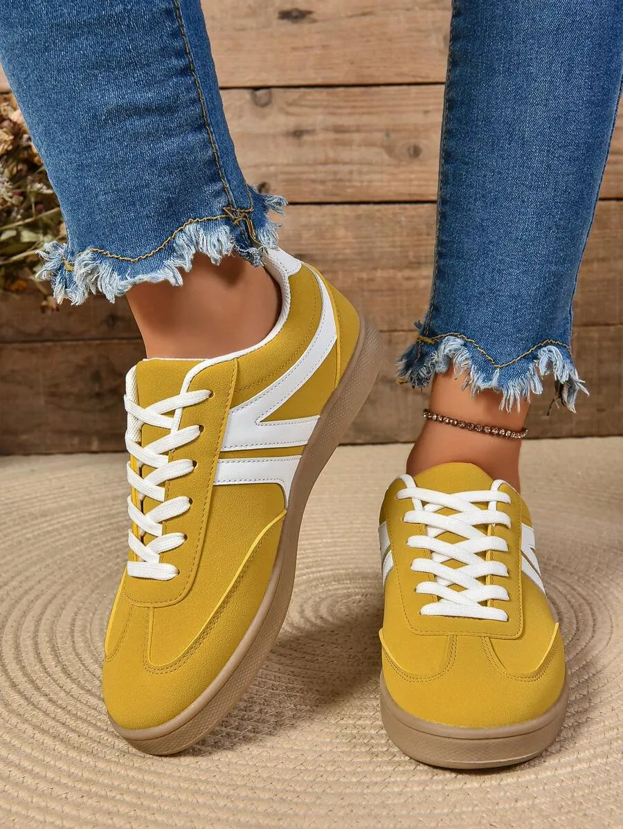 Classic Unisex Sports Sneakers, Vintage Casual Shoes with Retro Style