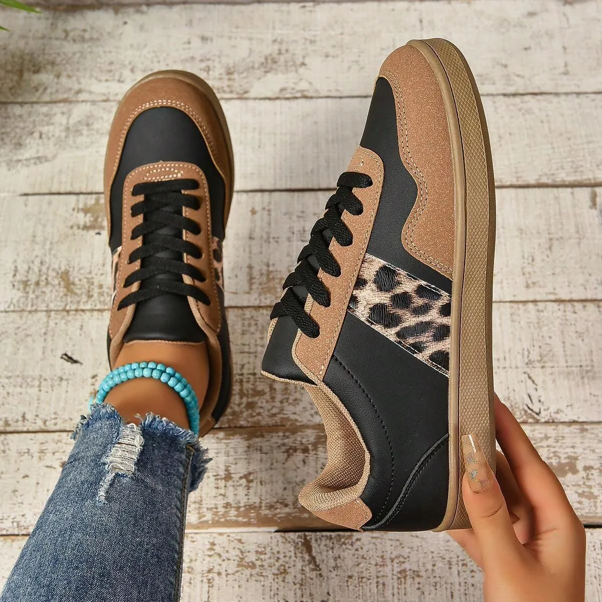 Vintage Unisex Sneakers, Stylish and Versatile Shoes for Casual Sportswear