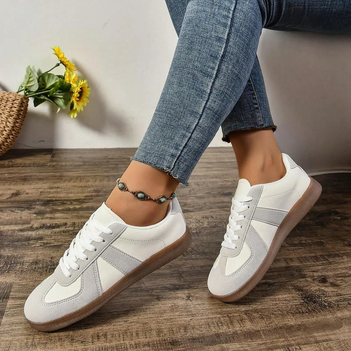 Unisex Casual Sports Shoes, Vintage Classic Design for Timeless Style