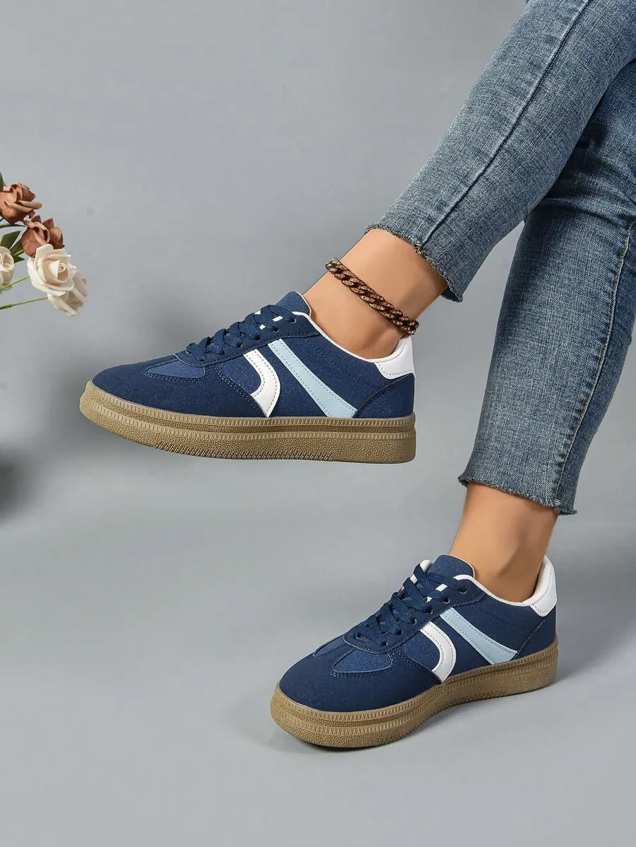 Unisex Classic Sports Shoes, Versatile Sneakers with a Retro Vintage Style