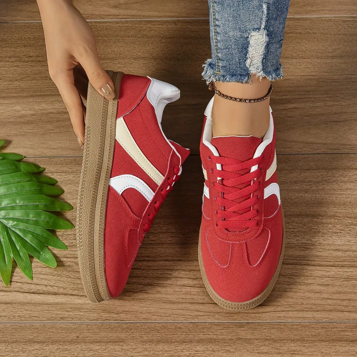 Unisex Casual Sneakers, Timeless Vintage Design and Versatile Sports Style